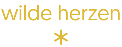 logo_yellow_wh_2025-1 logo wilde herzen hochzeitsfotograf garmisch